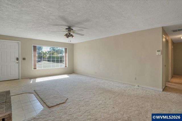 3043 Hammel St NE, Salem, OR 97301