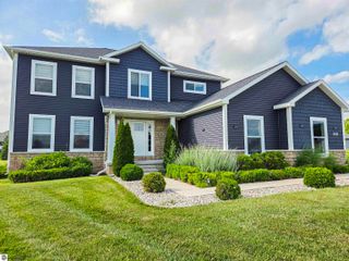 2275 Sandstone Drive, Mt Pleasant, MI 48858