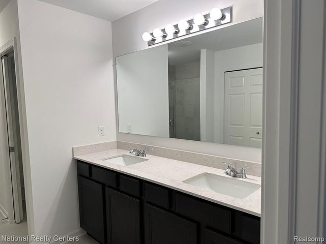 51051 Baileys Landing, Canton, MI 48187