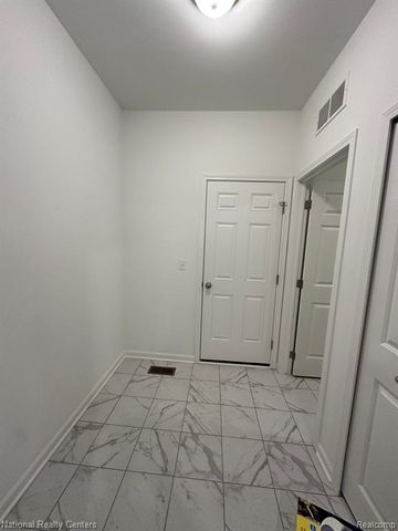 51051 Baileys Landing, Canton, MI 48187