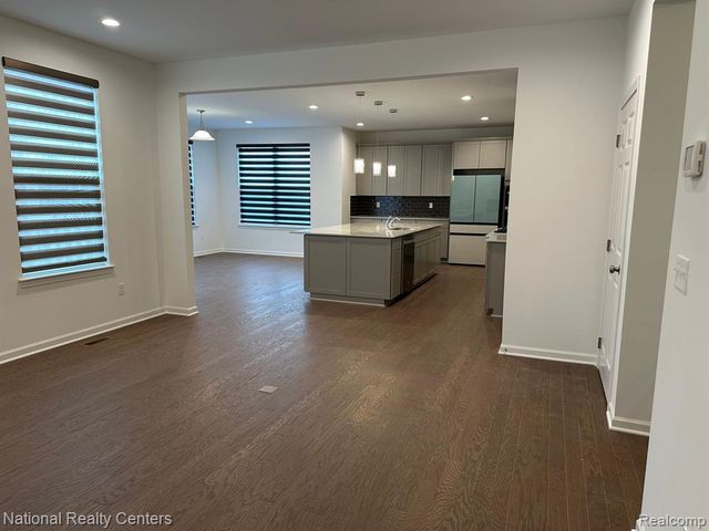 51051 Baileys Landing, Canton, MI 48187