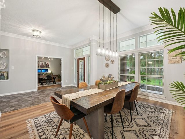 2037 Lakeside Drive, Seabrook, TX 77586