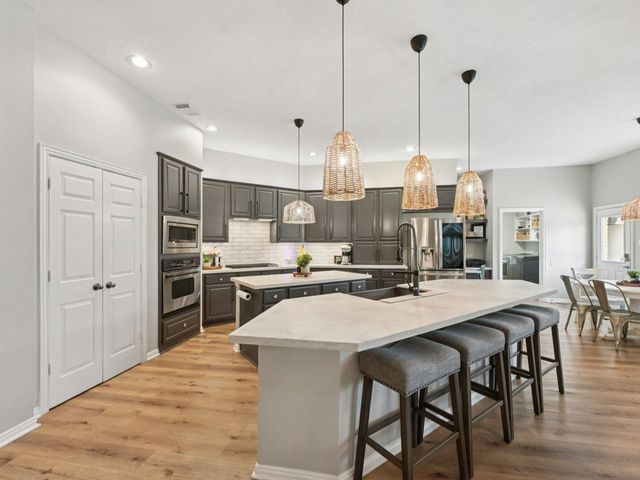 2037 Lakeside Drive, Seabrook, TX 77586