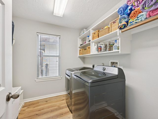 2037 Lakeside Drive, Seabrook, TX 77586