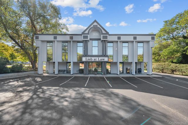 308 W Main Street 203, Smithtown, NY 11787