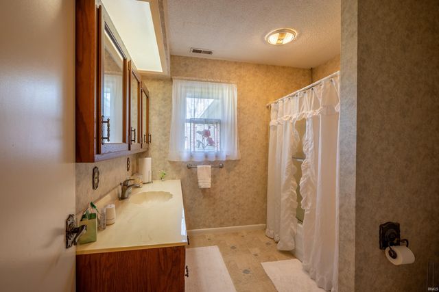 3011 W Stradling Drive, Muncie, IN 47304