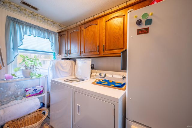 3011 W Stradling Drive, Muncie, IN 47304