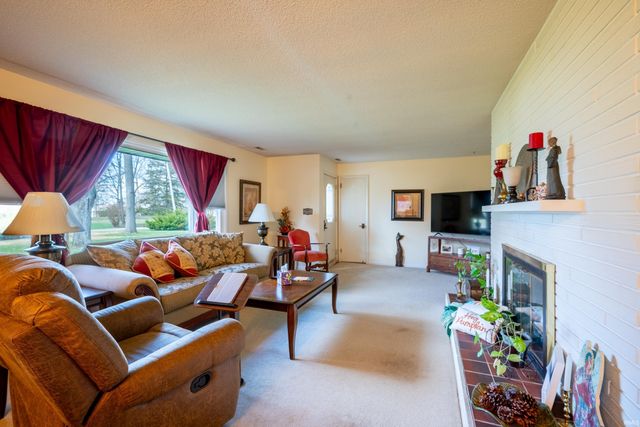 3011 W Stradling Drive, Muncie, IN 47304