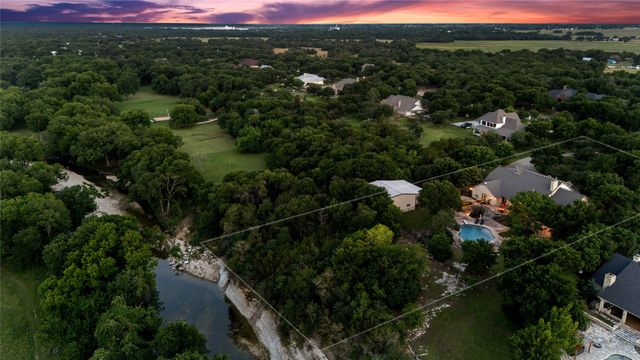 840 Winding Trail, Crawford, TX 76638