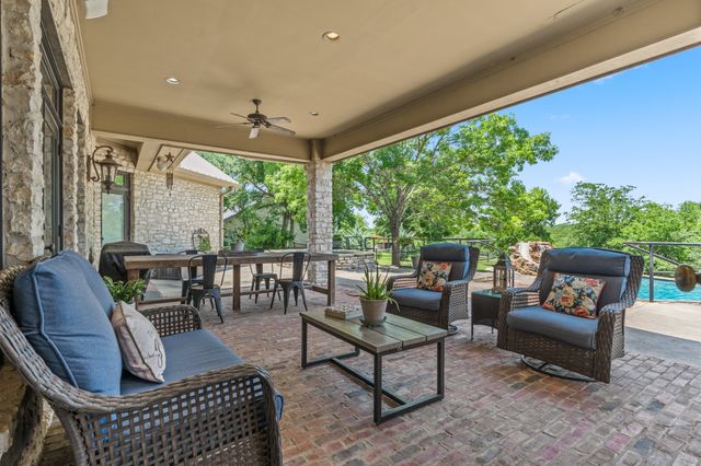 840 Winding Trail, Crawford, TX 76638