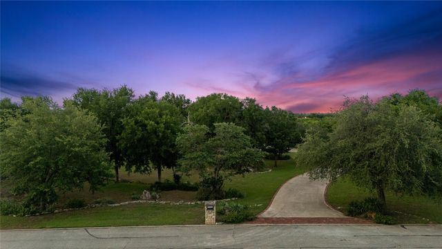 840 Winding Trail, Crawford, TX 76638