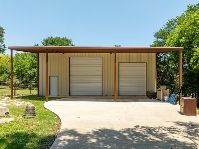 840 Winding Trail, Crawford, TX 76638