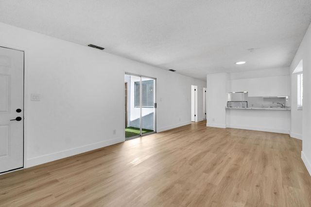 4188 N Cornelia Avenue, Fresno, CA 93722