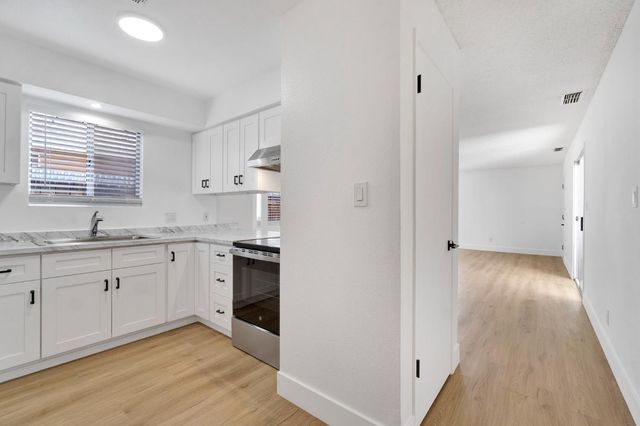 4188 N Cornelia Avenue, Fresno, CA 93722