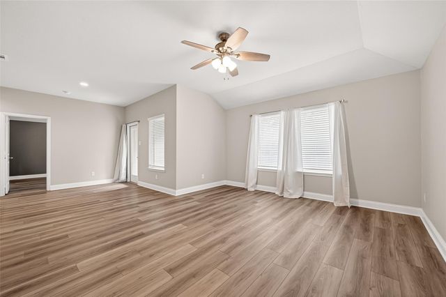 2350 Strong Horse Drive, Conroe, TX 77301