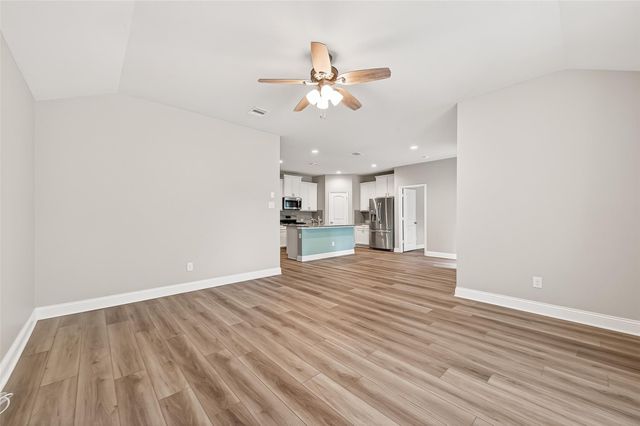 2350 Strong Horse Drive, Conroe, TX 77301