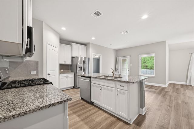 2350 Strong Horse Drive, Conroe, TX 77301