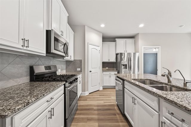 2350 Strong Horse Drive, Conroe, TX 77301