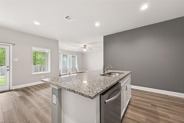 2350 Strong Horse Drive, Conroe, TX 77301