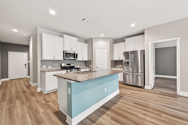 2350 Strong Horse Drive, Conroe, TX 77301