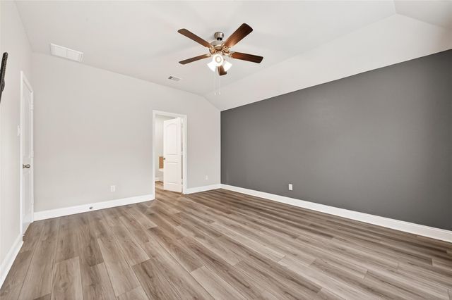 2350 Strong Horse Drive, Conroe, TX 77301