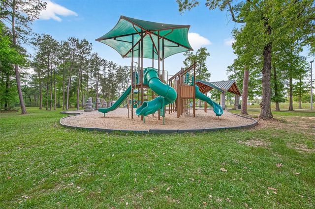 2350 Strong Horse Drive, Conroe, TX 77301