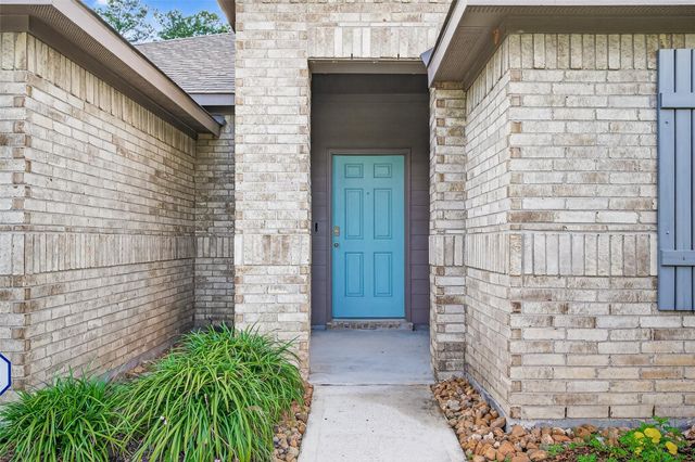 2350 Strong Horse Drive, Conroe, TX 77301