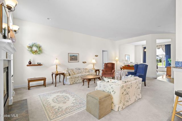 1032 Di Bella Drive, Guilderland, NY 12303