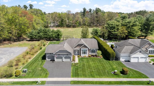 1032 Di Bella Drive, Guilderland, NY 12303