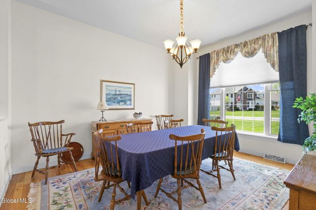 1032 Di Bella Drive, Guilderland, NY 12303