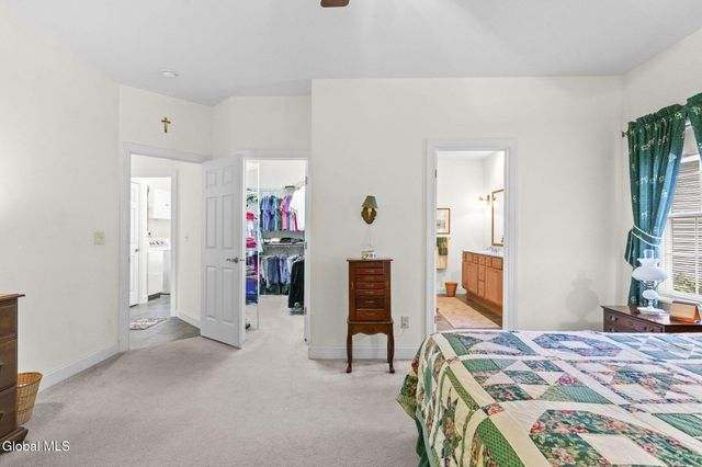 1032 Di Bella Drive, Guilderland, NY 12303