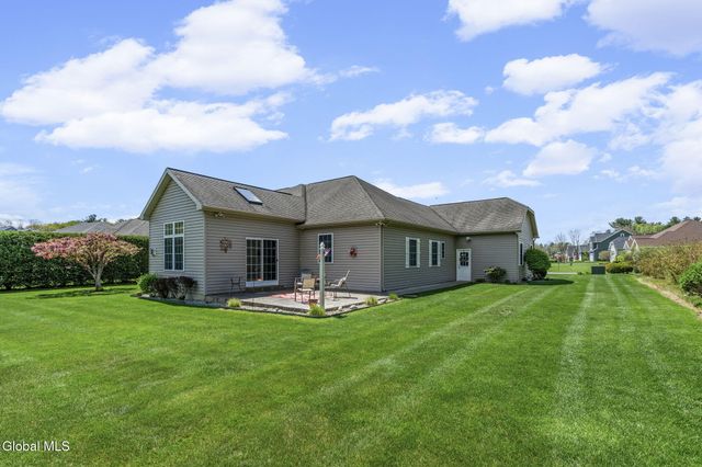 1032 Di Bella Drive, Guilderland, NY 12303