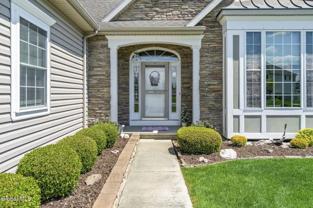 1032 Di Bella Drive, Guilderland, NY 12303