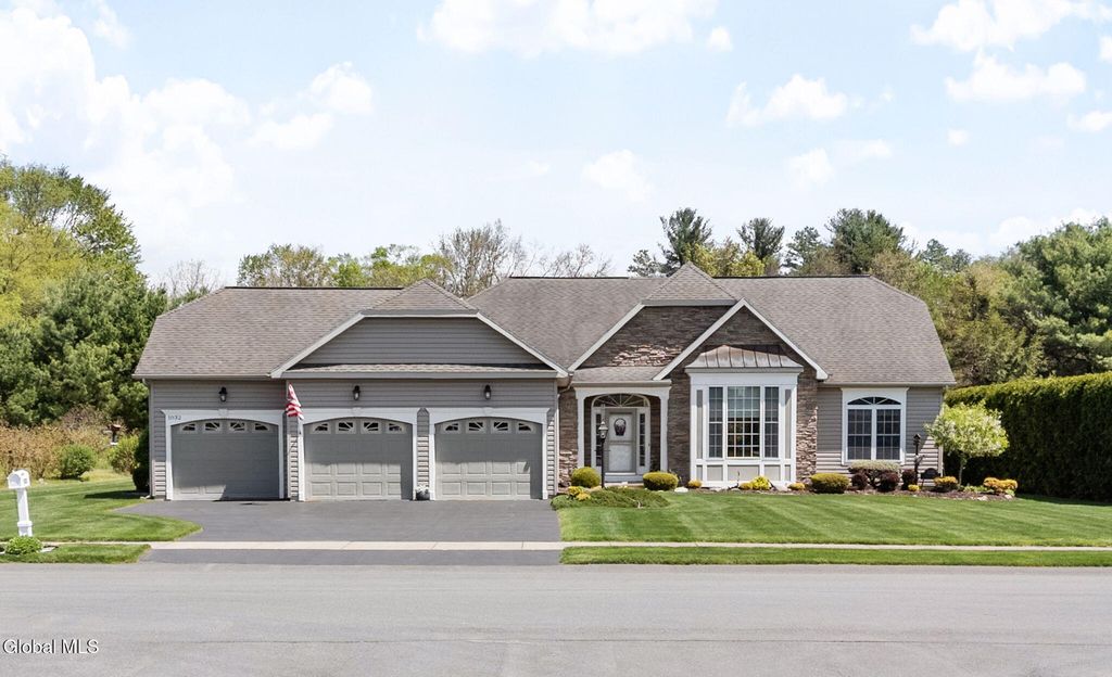 1032 Di Bella Drive, Guilderland, NY 12303