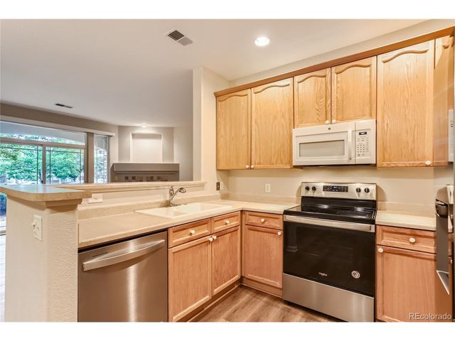 8427 S Hoyt Way 105, Littleton, CO 80128