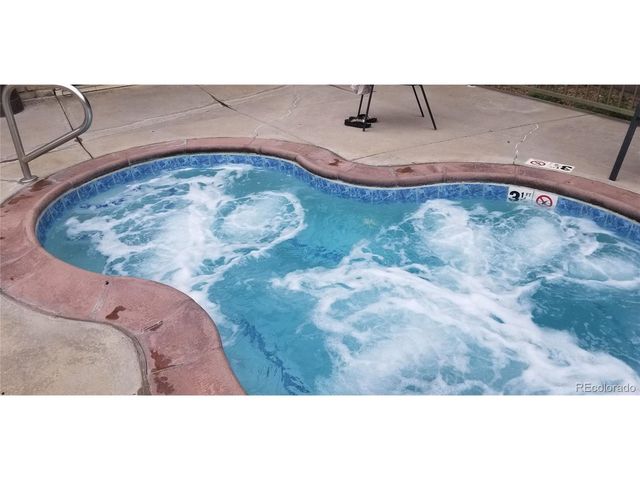 8427 S Hoyt Way 105, Littleton, CO 80128