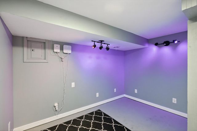 2100 69th Avenue N, Brooklyn Center, MN 55430