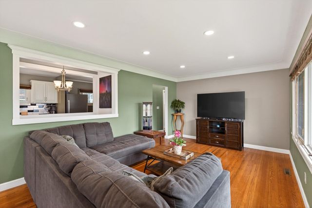 2100 69th Avenue N, Brooklyn Center, MN 55430