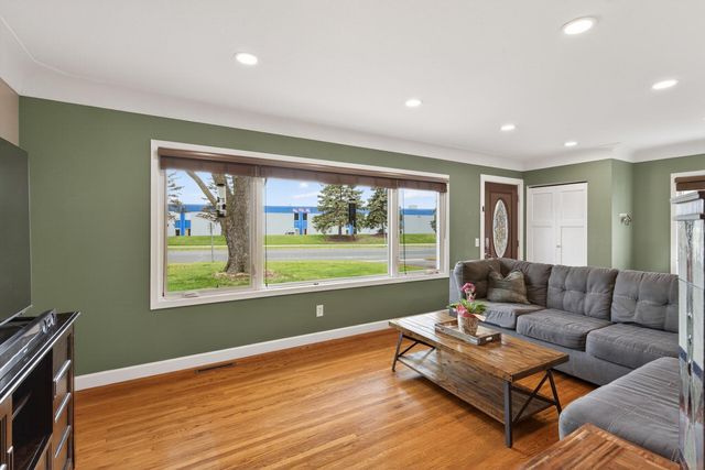 2100 69th Avenue N, Brooklyn Center, MN 55430