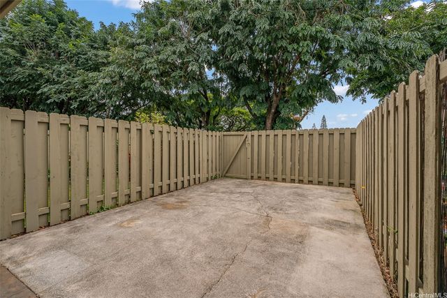 95-314 Kaloapau Street 120, Mililani, HI 96789