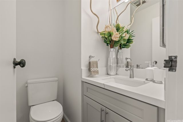 95-314 Kaloapau Street 120, Mililani, HI 96789