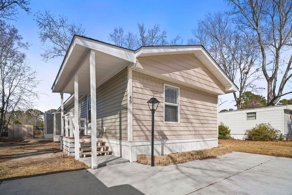 45 Shamrock Circle, Murrells Inlet, SC 29576