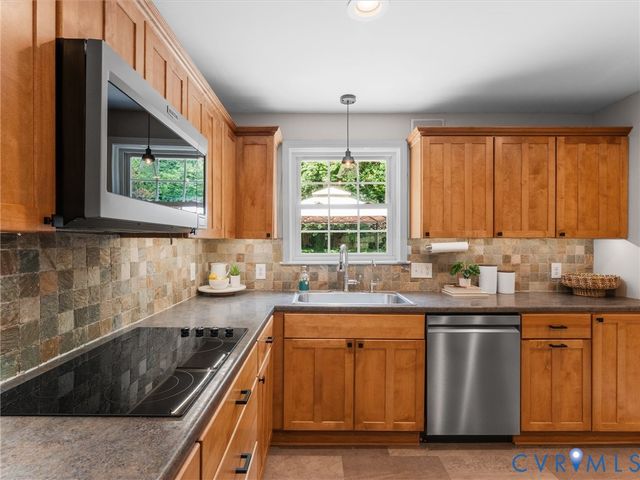 7720 Prairie Rd, Richmond, VA 23225