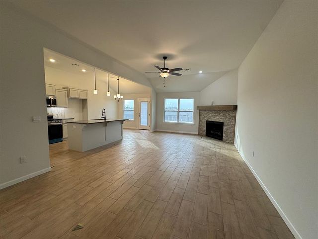 2615 Turtle Way, Midwest City, OK 73130