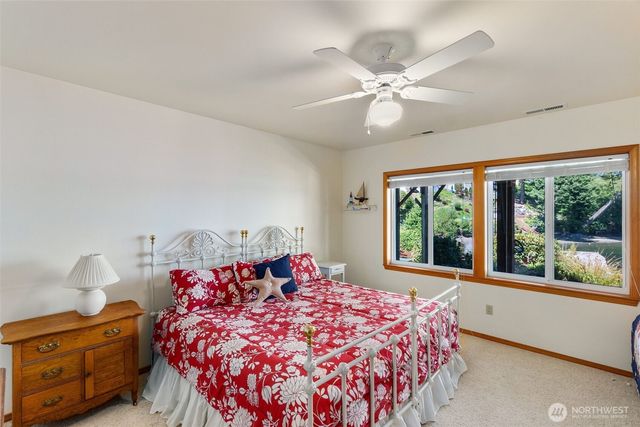 9936 9941 Mariner Drive NW, Olympia, WA 98502