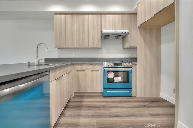 501 W Foothill Boulevard 201, Claremont, CA 91711