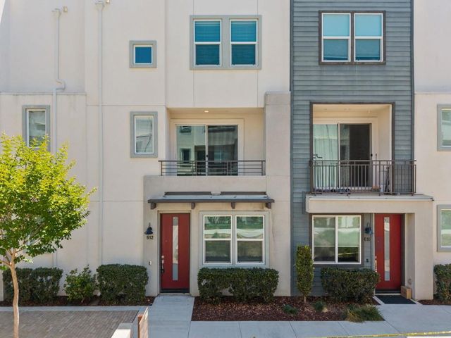 2580 S Escondido Blvd 612, Escondido, CA 92025