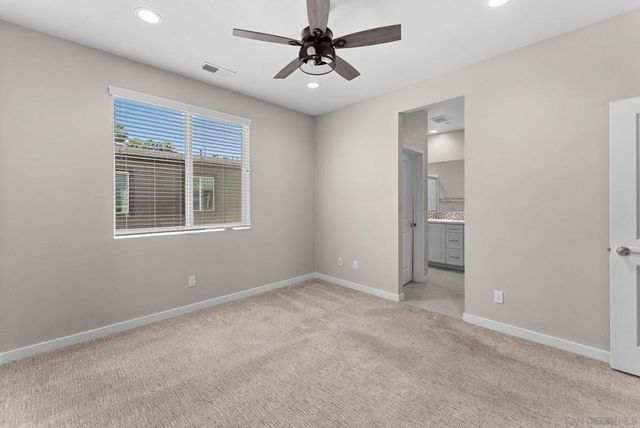 2580 S Escondido Blvd 612, Escondido, CA 92025