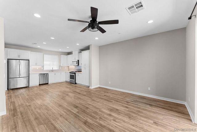 2580 S Escondido Blvd 612, Escondido, CA 92025