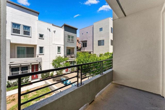 2580 S Escondido Blvd 612, Escondido, CA 92025